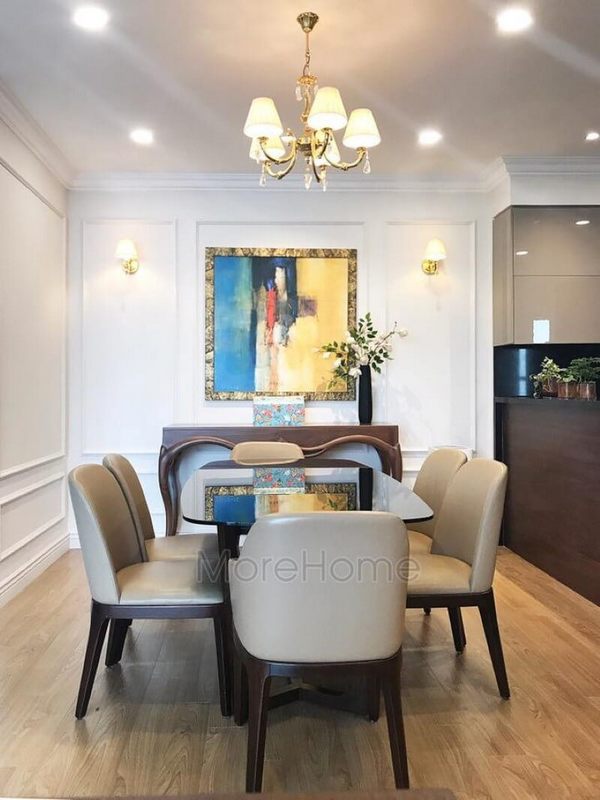 Thi công nội thất chung cư với bộ bàn ăn 6 người gỗ sồi kết hợp bọc da cao cấp theo bản thiết kế giúp không gian ăn uống trở nên ấm áp, thân thiện và hoàn hảo hơn.